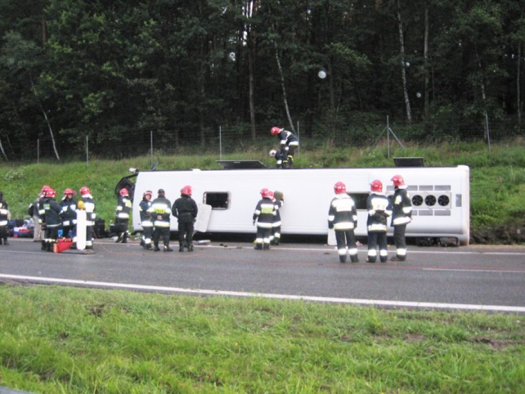 Wypadek autokaru z Ukrainy na autostradzie A4 - 26.07.2009 r.