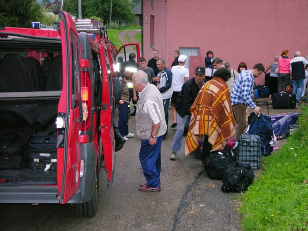 Wypadek autokaru z Ukrainy na autostradzie A4 - 26.07.2009 r.