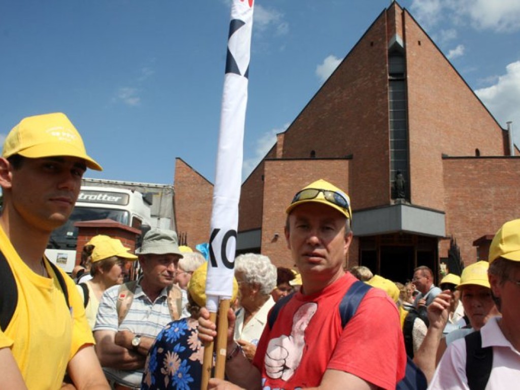 Pielgrzymi ruszyli z Chrzanowa do Częstochowy - 7.08.2009