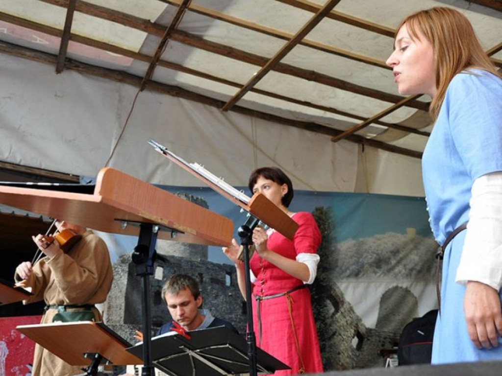 III Turniej Rycerski i Łuczniczy na zamku Lipowiec 8-9 sierpnia 2009