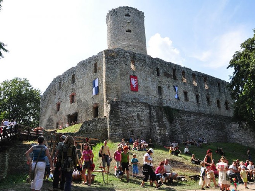 III Turniej Rycerski i Łuczniczy na zamku Lipowiec 8-9 sierpnia 2009