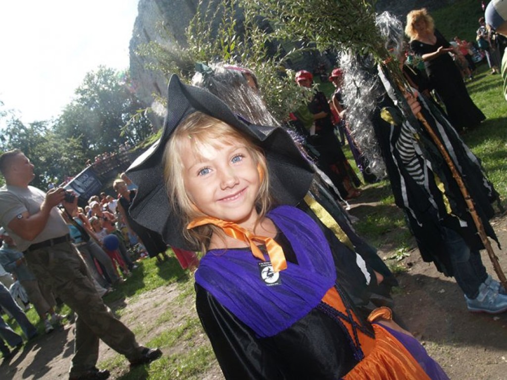 V Zlot Wiedźm i Czarownic na zamku lipowieckim - 29.08.2009