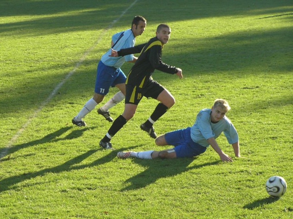 Mecz MKS Alwernia - Juventa Starachowice 1-0 - 14.11.2009 r.
