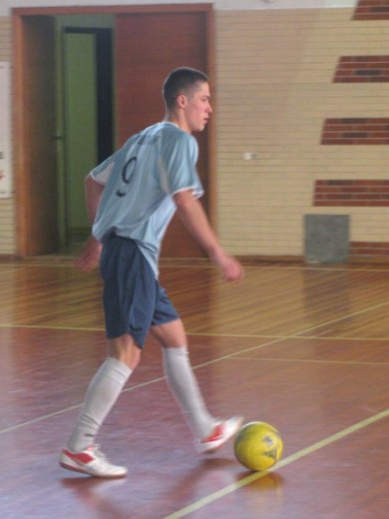 Halowy turniej piłki nożnej juniorów „Futbolowa Przyjaźń” - Chrzanów 19.12.2009