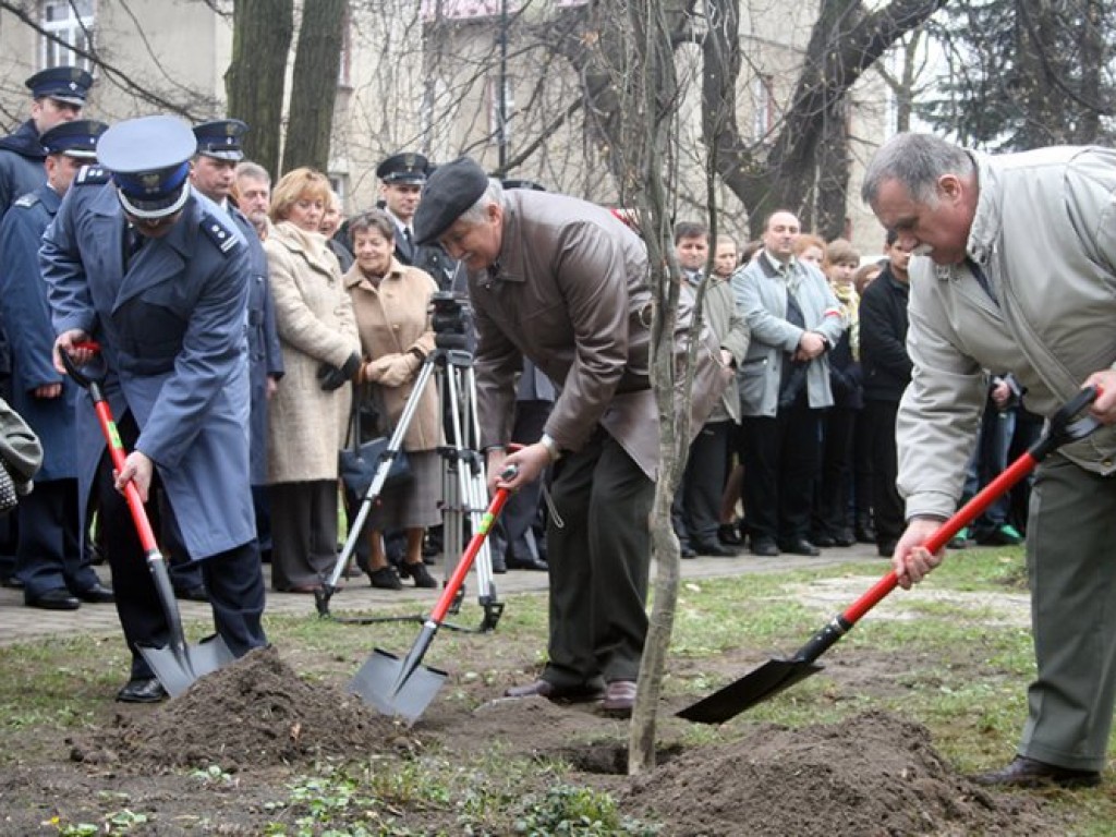 Obchody 70. rocznicy zbrodni katyńskiej w Chrzanowie - 7.04.2010 r.