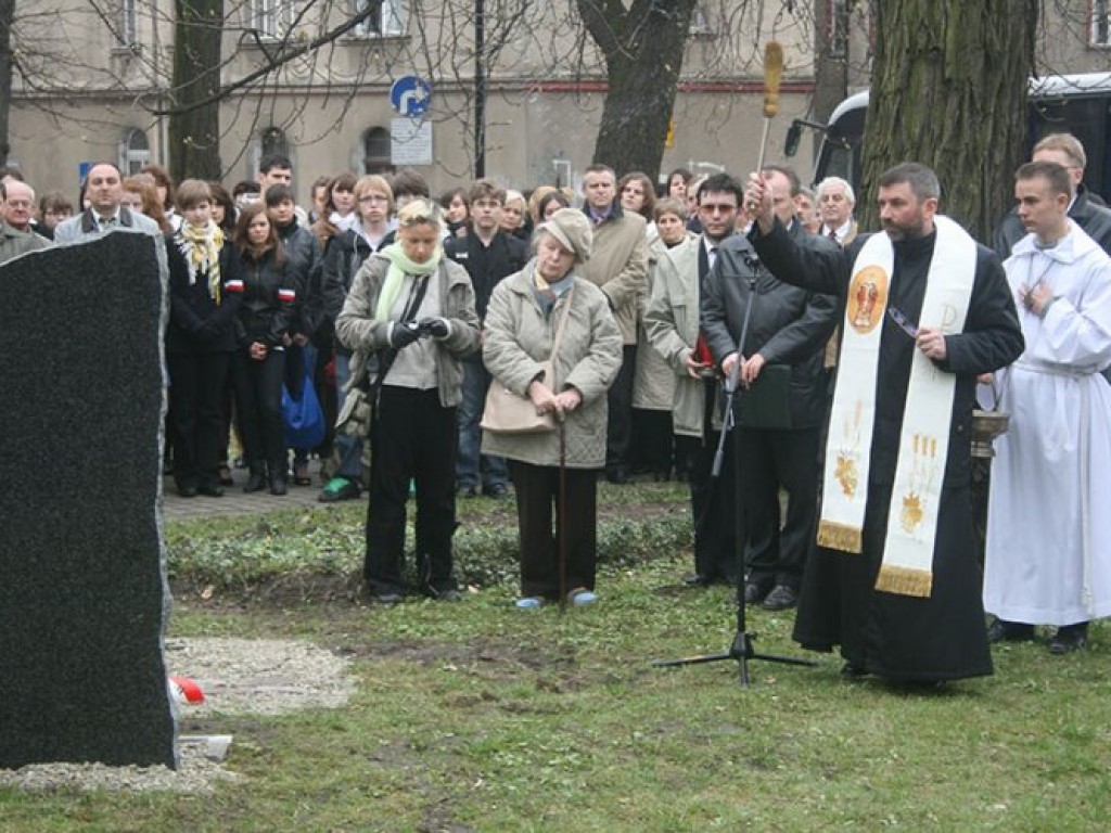 Obchody 70. rocznicy zbrodni katyńskiej w Chrzanowie - 7.04.2010 r.
