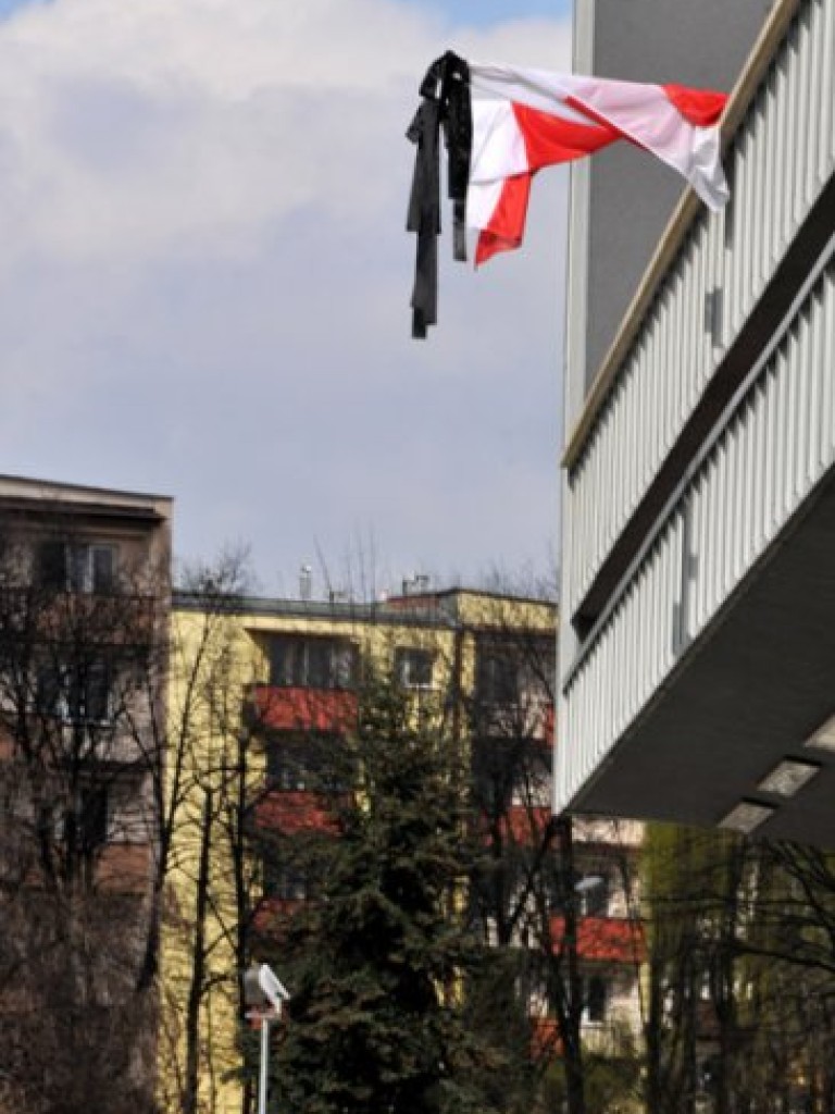 Chrzanów po katastrofie TU-154 pod Smoleńskiem - 10.04.2010