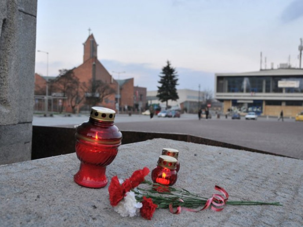 Chrzanów po katastrofie TU-154 pod Smoleńskiem - 10.04.2010