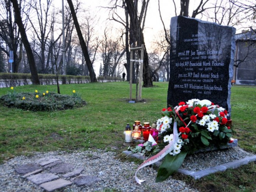 Chrzanów po katastrofie TU-154 pod Smoleńskiem - 10.04.2010