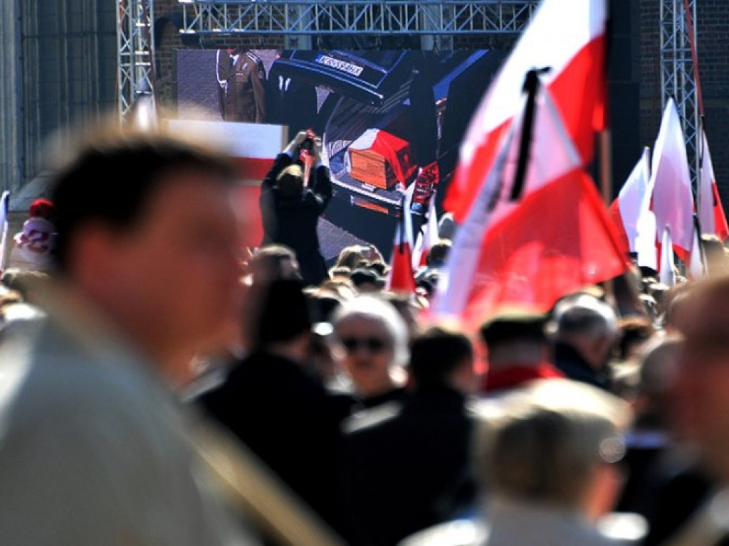 Ostatnie pożegnanie Marii i Lecha Kaczyńskich w Krakowie – 18.04.2010 r.