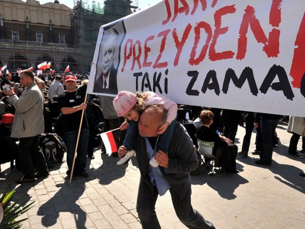 Ostatnie pożegnanie Marii i Lecha Kaczyńskich w Krakowie – 18.04.2010 r.