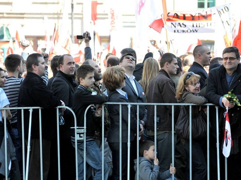 Ostatnie pożegnanie Marii i Lecha Kaczyńskich w Krakowie – 18.04.2010 r.
