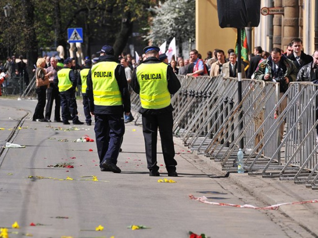 Ostatnie pożegnanie Marii i Lecha Kaczyńskich w Krakowie – 18.04.2010 r.
