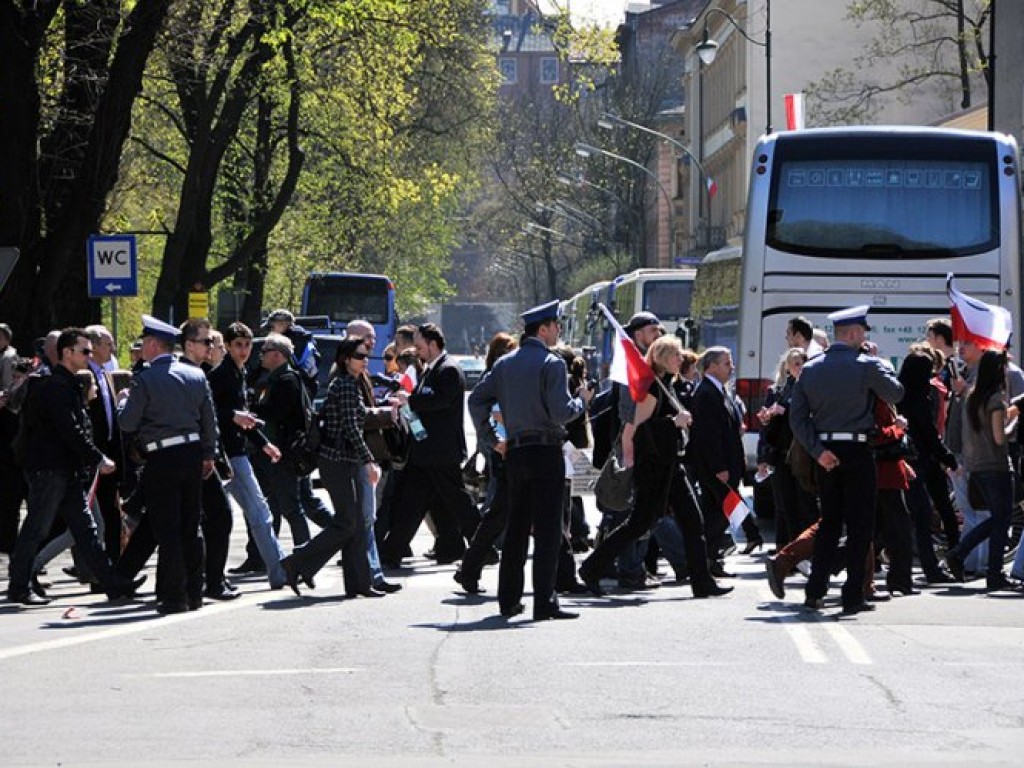 Ostatnie pożegnanie Marii i Lecha Kaczyńskich w Krakowie – 18.04.2010 r.