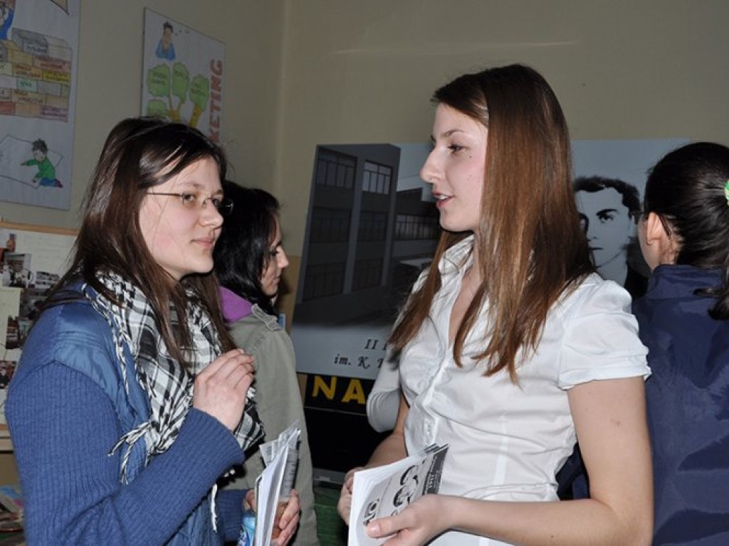 VIII Powiatowe Targi Edukacyjne w Chrzanowie – 23.04.2010 r.