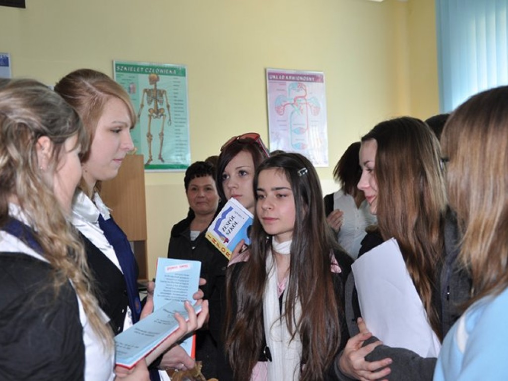 VIII Powiatowe Targi Edukacyjne w Chrzanowie – 23.04.2010 r.