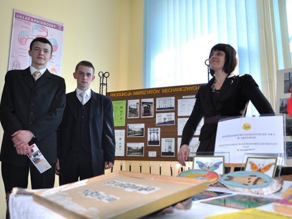 VIII Powiatowe Targi Edukacyjne w Chrzanowie – 23.04.2010 r.