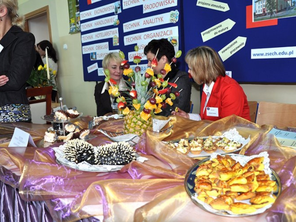 VIII Powiatowe Targi Edukacyjne w Chrzanowie – 23.04.2010 r.