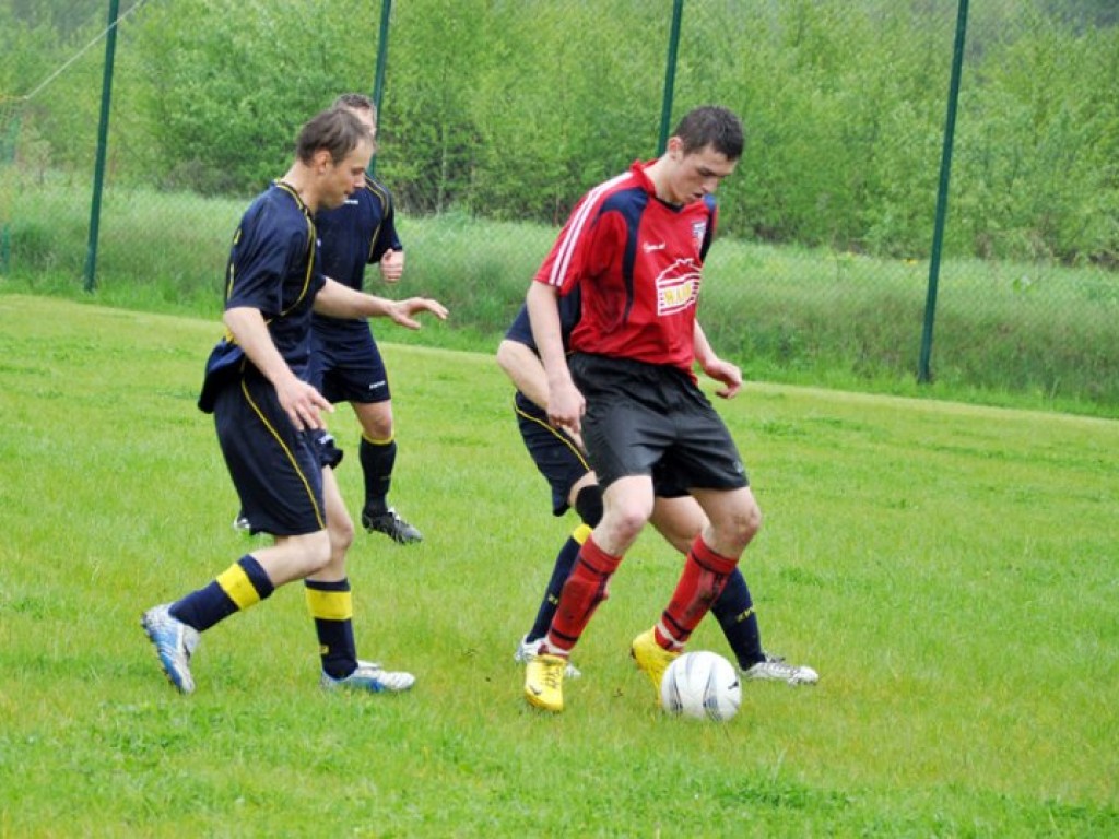 Mecz UKS Dulowa-ZWM-Wodna Trzebinia 1-2 – 9.05.2010 r.