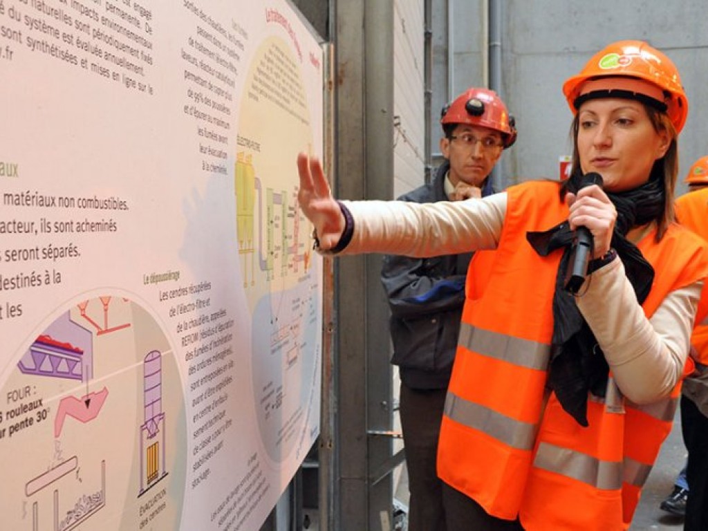 Delegacja z powiatu chrzanowskiego była we Francji, by zobaczyć zakłady termicznej przeróbki odpadów 17-19 maja 2010 r.