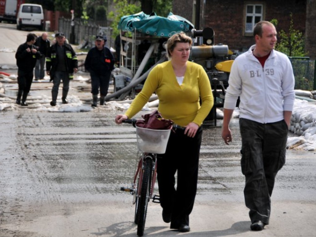 Gromiec wciąż walczy z wielką wodą - maj 2010.