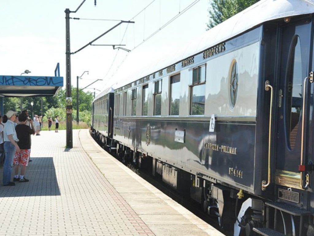 Chrzanów-Trzebinia. Przejazd pociągu Orient Express - 9.07.2010 r.