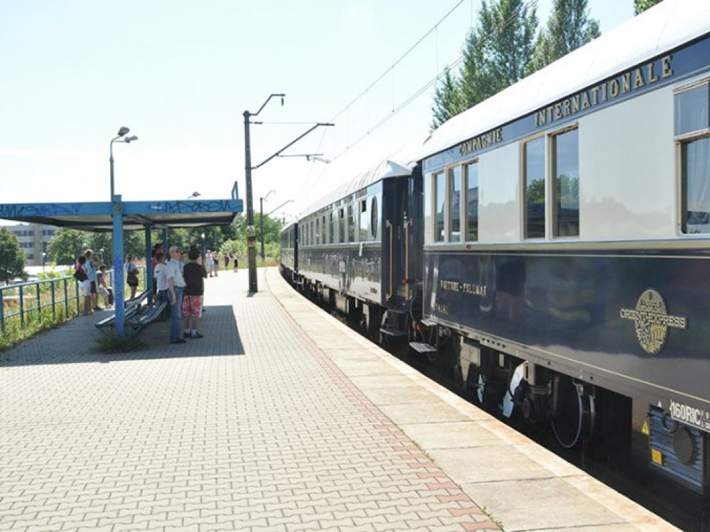 Chrzanów-Trzebinia. Przejazd pociągu Orient Express - 9.07.2010 r.