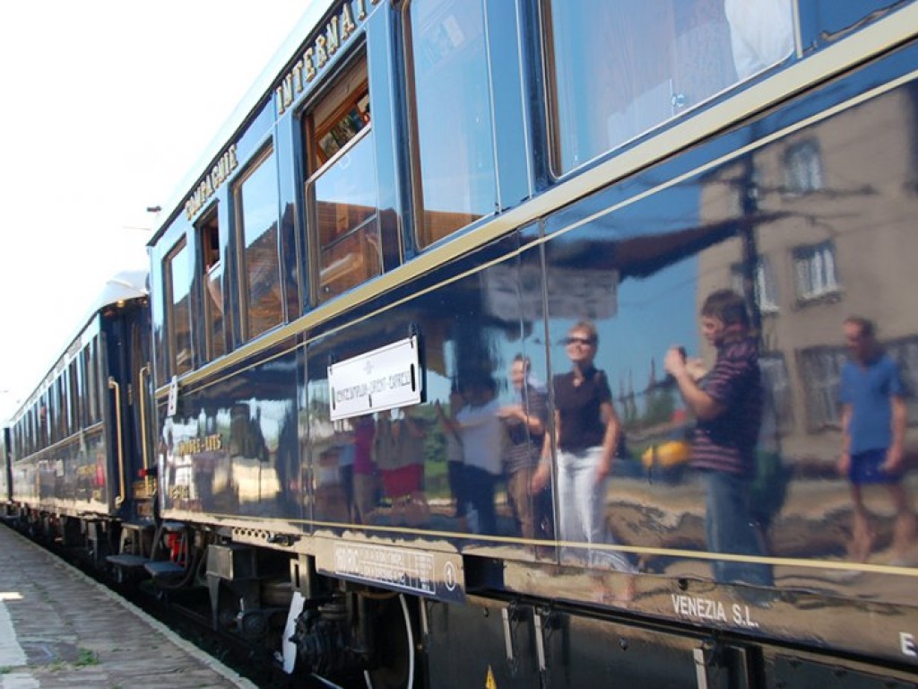 Chrzanów-Trzebinia. Przejazd pociągu Orient Express - 9.07.2010 r.