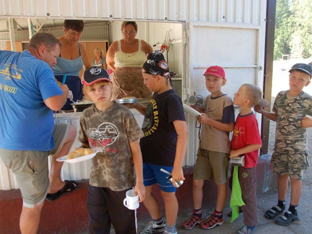 Wakacje na obozie w Szarym Dworze - lipiec 2010 r.