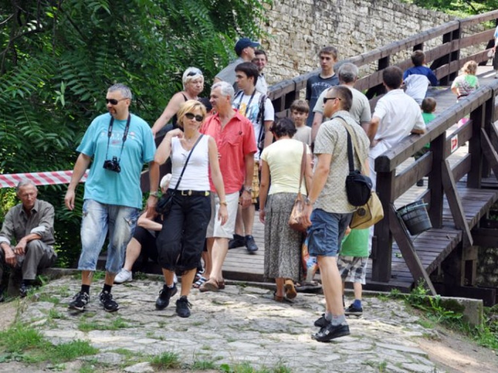 Piknik rycerski i łuczniczy na zamku Lipowiec - 7.08.2010 r.
