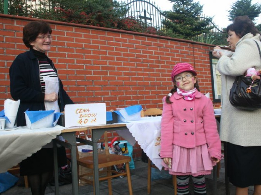 Festyn w parafii Matki Bożej Różańcowej w Chrzanowie 2-3.10.2010 r.