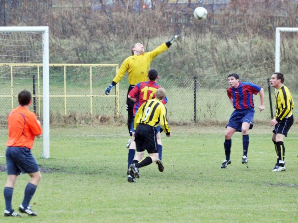 Finał Pucharu Polski na szczeblu PPN Chrzanów, MKS Trzebinia Siersza – Orzeł Balin 4-1  – 11.11.2010 r.