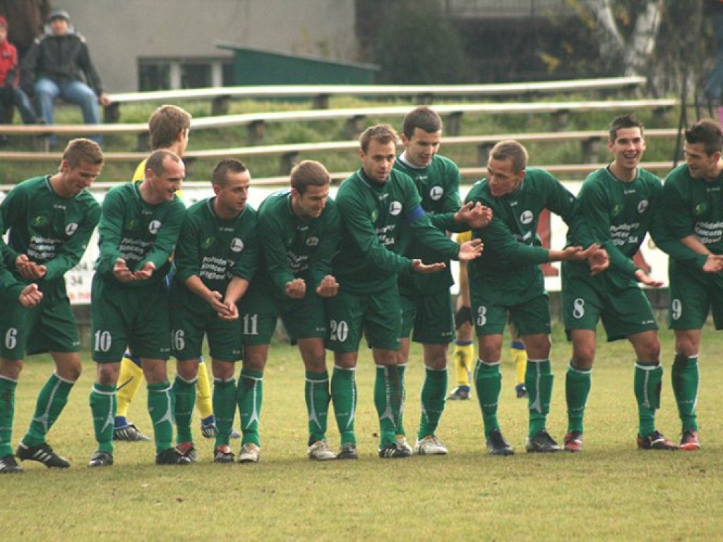 Mecz III ligi Janina Libiąż – Nida Pińczów 3-3  - 11.11.2010