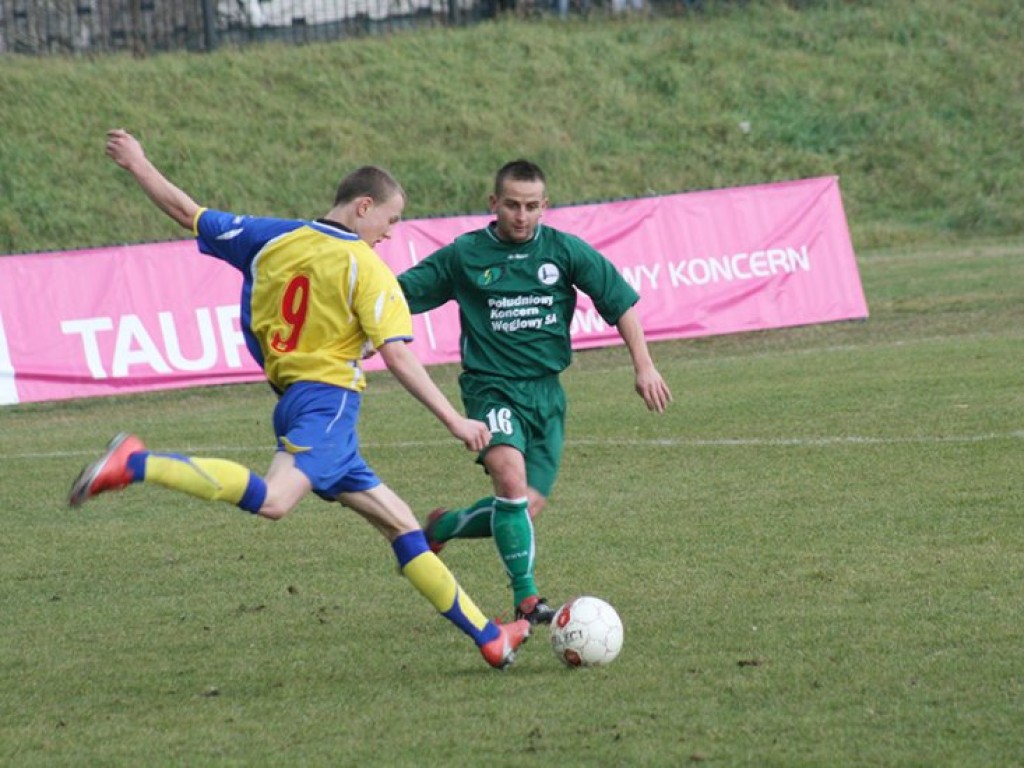 Mecz III ligi Janina Libiąż – Nida Pińczów 3-3  - 11.11.2010