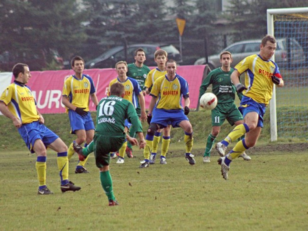 Mecz III ligi Janina Libiąż – Nida Pińczów 3-3  - 11.11.2010