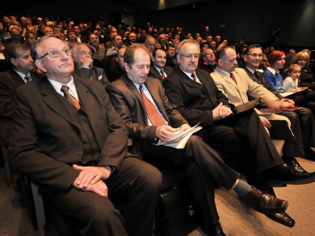 Debata burmistrzowska w Domu Kultury Sokół w Trzebini – 16.11.2010 r.