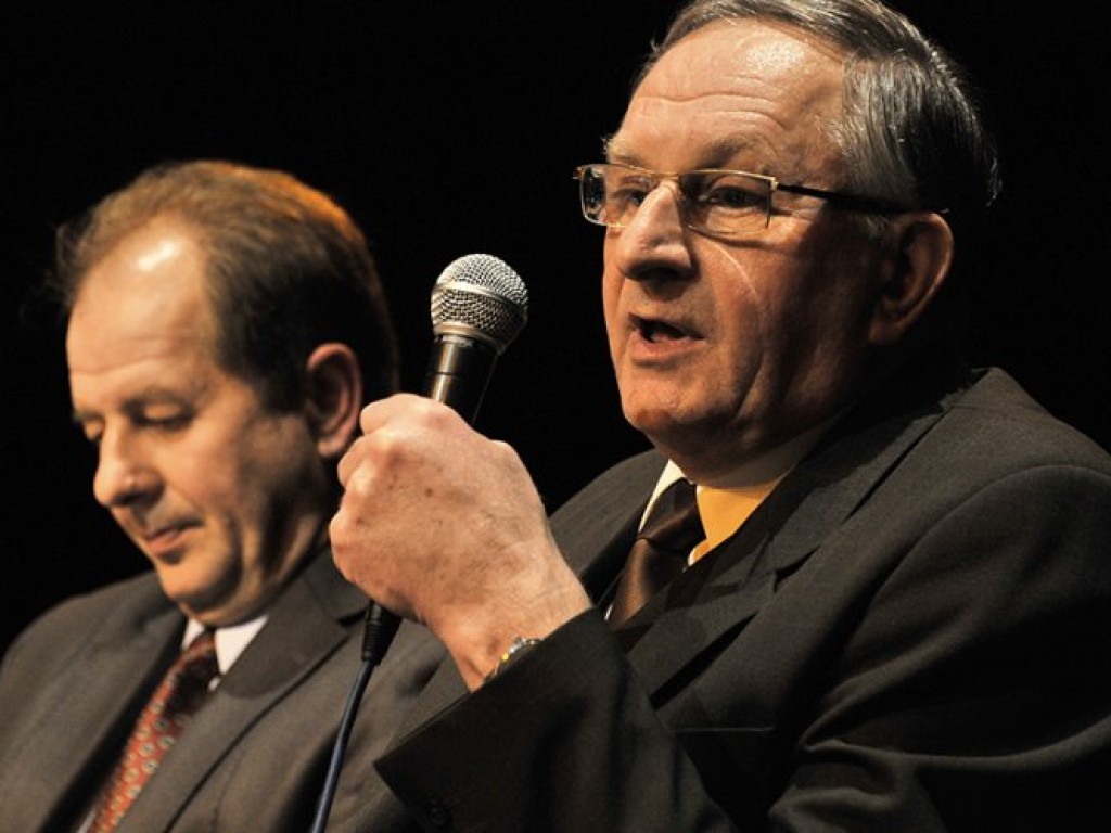 Debata burmistrzowska w Domu Kultury Sokół w Trzebini – 16.11.2010 r.