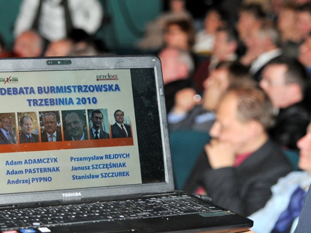 Debata burmistrzowska w Domu Kultury Sokół w Trzebini – 16.11.2010 r.