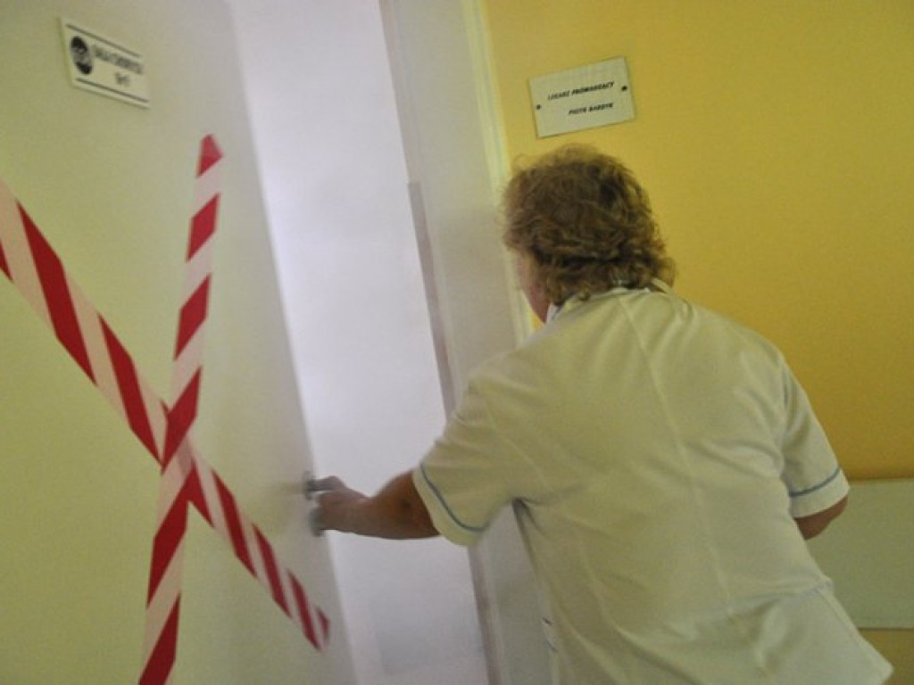 Ewakuacja pacjentów i personelu ze Szpitala Powiatowego Chrzanowie - ćwiczenia 18.11.2010