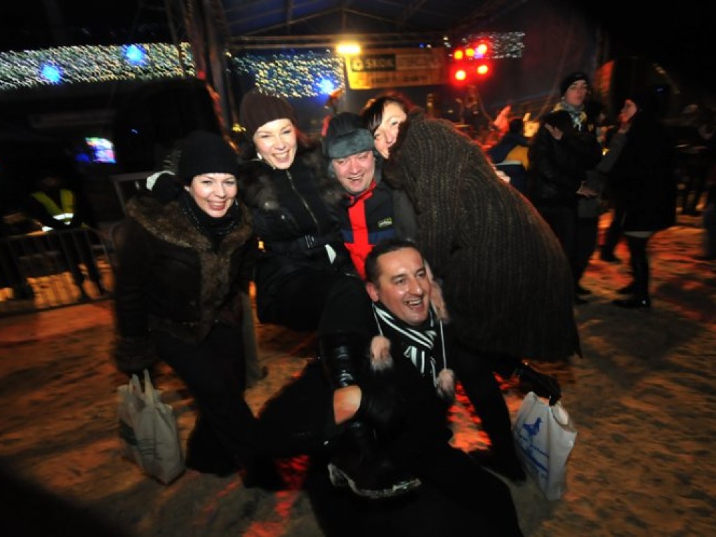 Powitanie Nowego Roku 2011 na Placu Tysiąclecia w Chrzanowie - 1.01.2011 r.