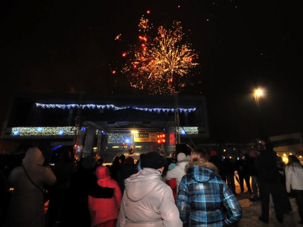 Powitanie Nowego Roku 2011 na Placu Tysiąclecia w Chrzanowie - 1.01.2011 r.