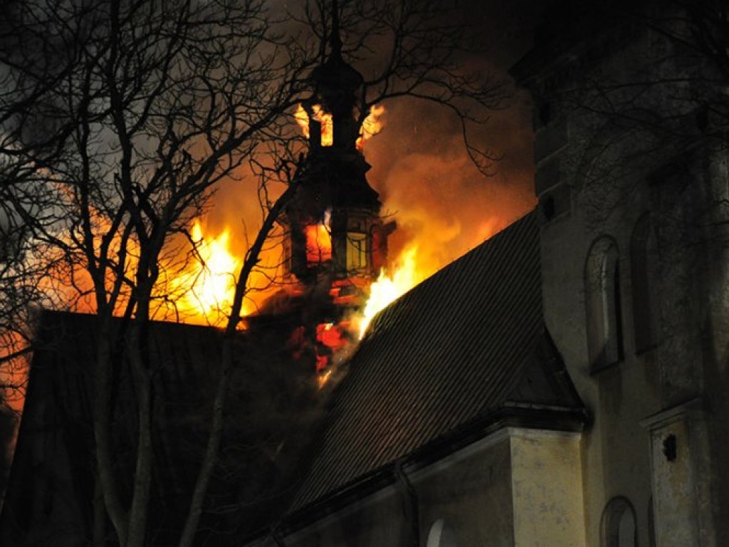 Pożar klasztoru w Alwerni - 6-7.03.2011