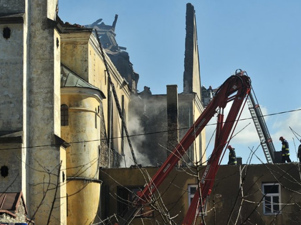 Pożar klasztoru w Alwerni - 6-7.03.2011