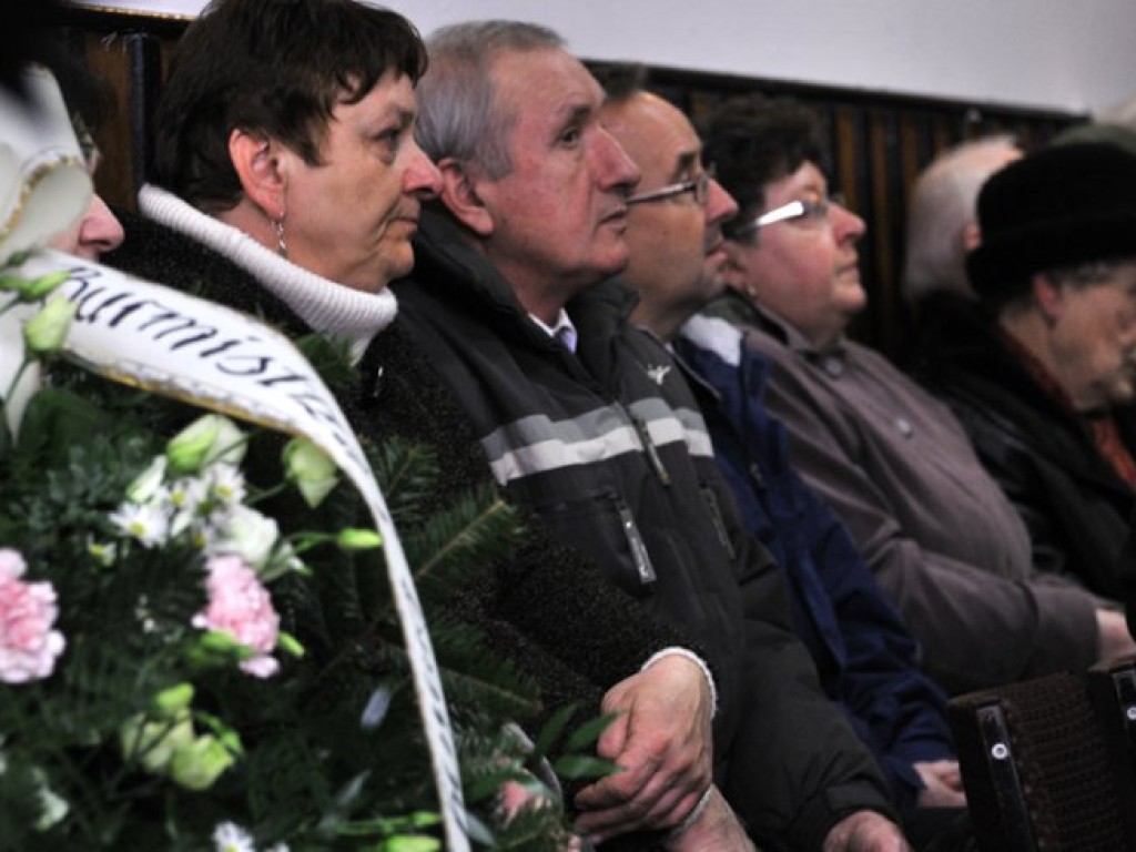 Pożegnanie tragicznie zmarłego Jerzego Wojtonia, naczelnika OSP Alwernia - 19.03.2011
