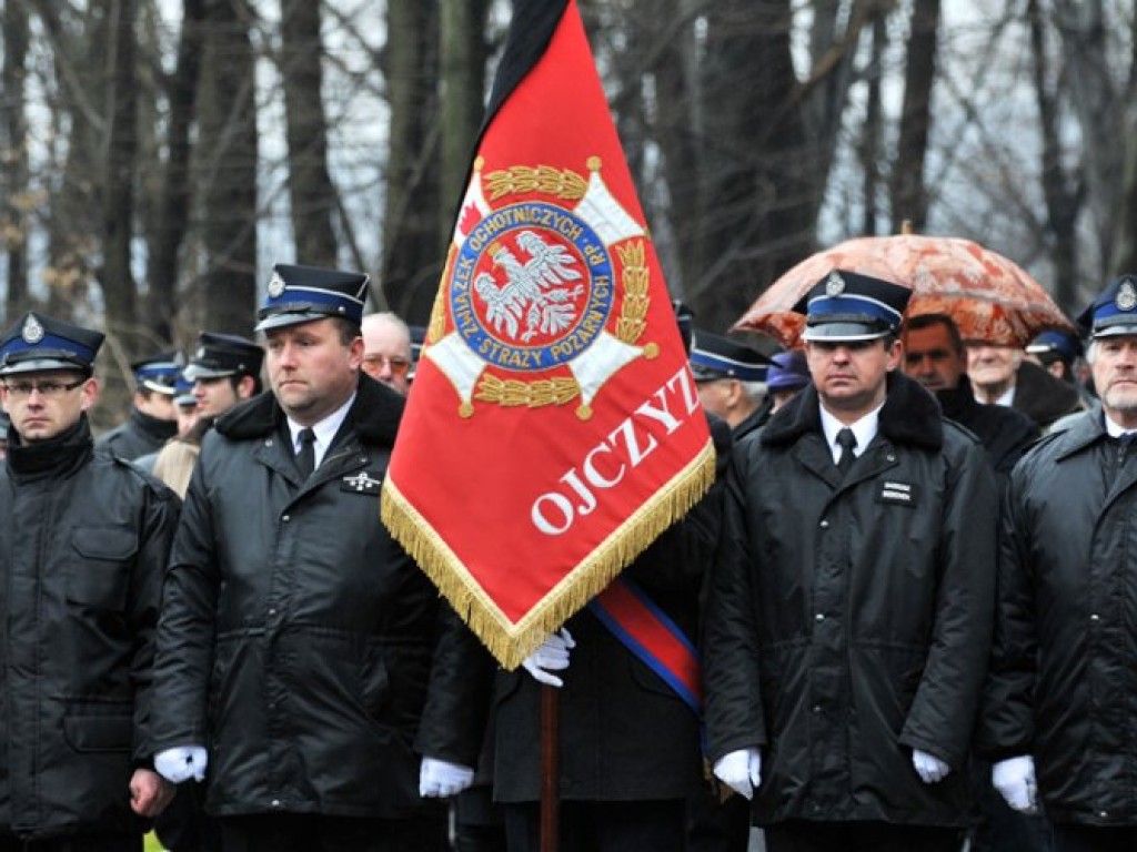 Pożegnanie tragicznie zmarłego Jerzego Wojtonia, naczelnika OSP Alwernia - 19.03.2011