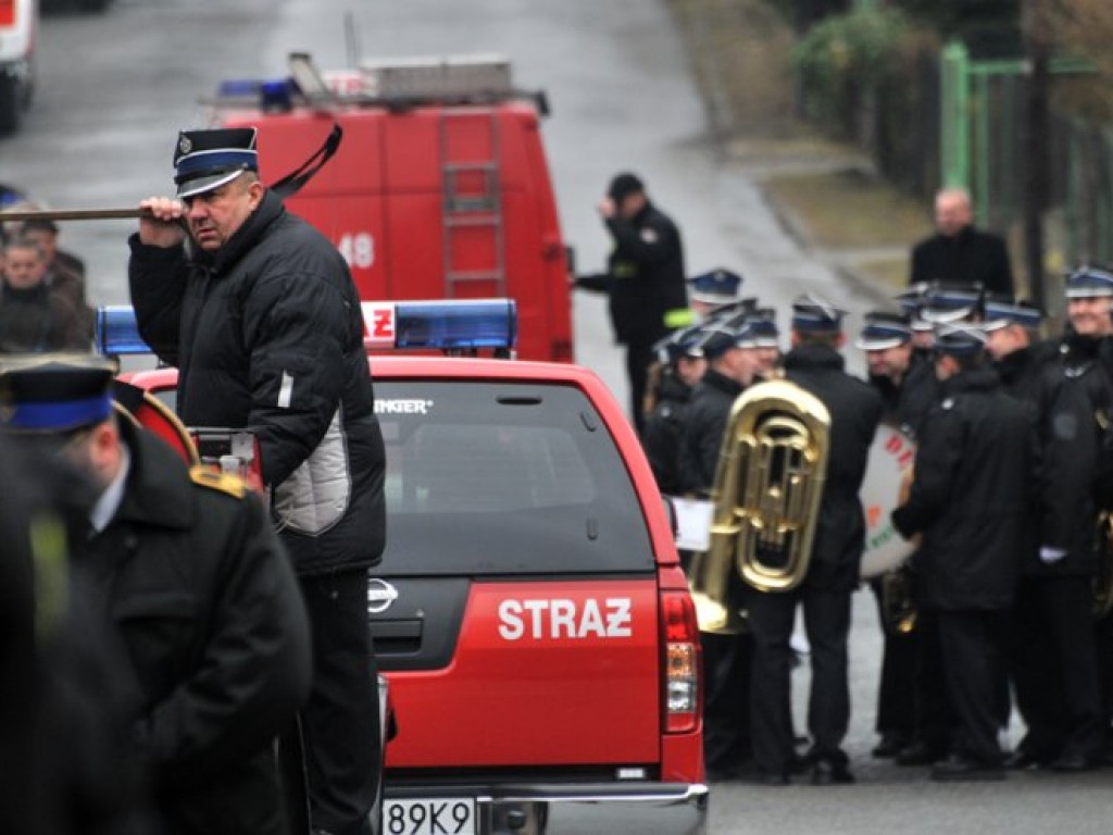 Pożegnanie tragicznie zmarłego Jerzego Wojtonia, naczelnika OSP Alwernia - 19.03.2011