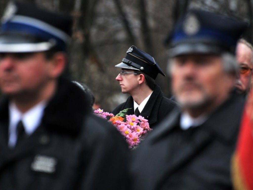 Pożegnanie tragicznie zmarłego Jerzego Wojtonia, naczelnika OSP Alwernia - 19.03.2011