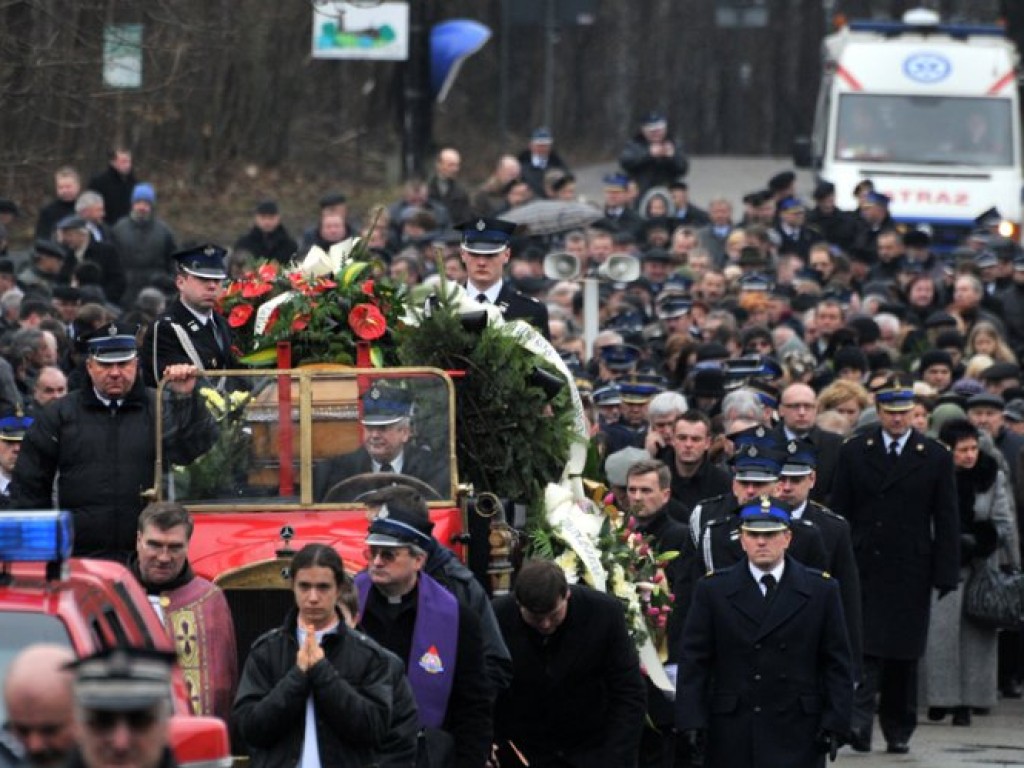 Pożegnanie tragicznie zmarłego Jerzego Wojtonia, naczelnika OSP Alwernia - 19.03.2011