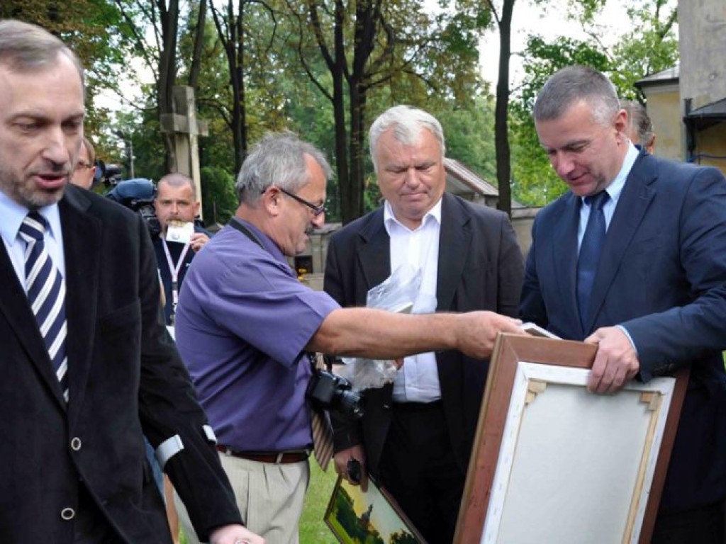 Bogdan Zdrojewski, minister kultury, oraz rzecznik rządu Paweł Graś odwiedzili Alwernię 14.08.2011