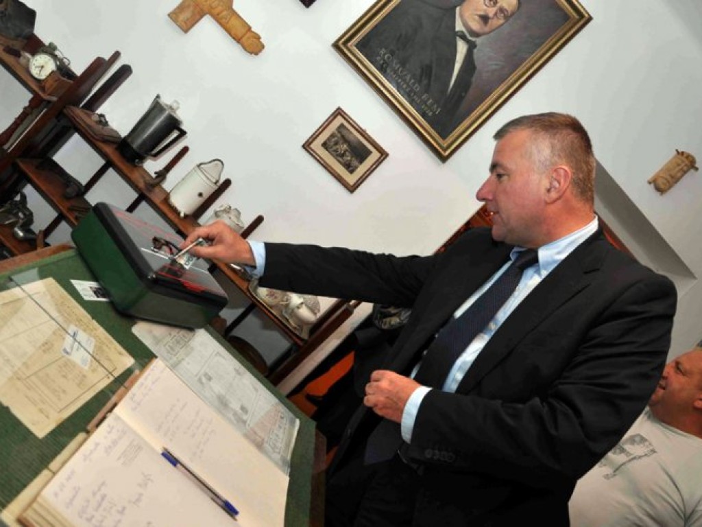 Bogdan Zdrojewski, minister kultury, oraz rzecznik rządu Paweł Graś odwiedzili Alwernię 14.08.2011